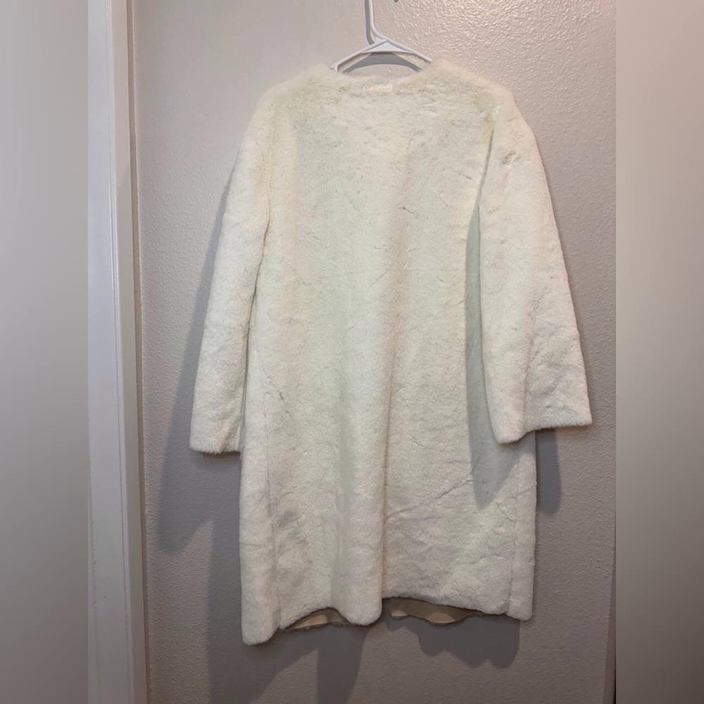 Sadie &‎ Sage Women’s Cozy White Faux Fur Midi Coat Size XS - Picture 3 of 7